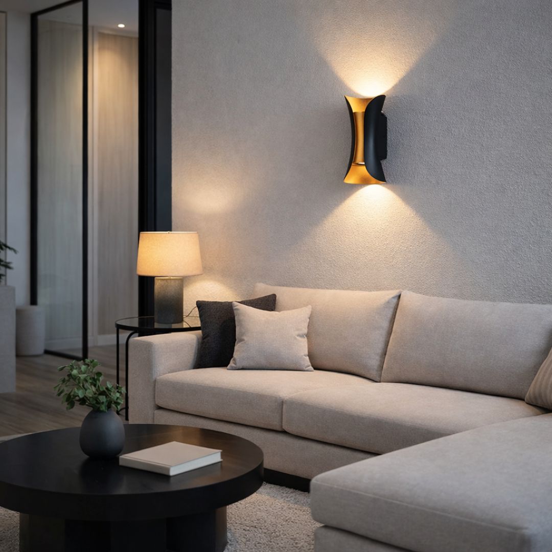 Apliqué Curvo Bidireccional Eléctrico - Luz Cálida / Metal / IP44 - Disponible en Dreamy Home!