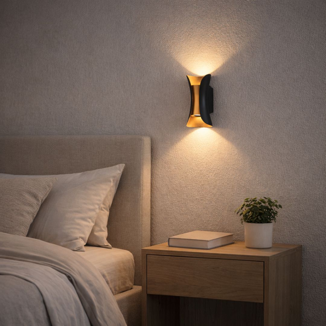 Apliqué Curvo Bidireccional Eléctrico - Luz Cálida / Metal / IP44 - Disponible en Dreamy Home!