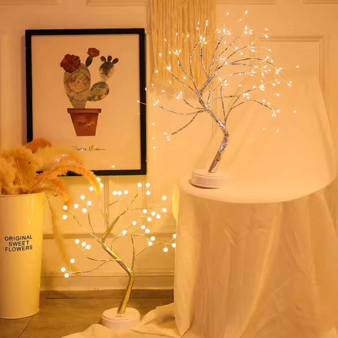 Árbol LED Decorativo - Luz Cálida / 3 Pilas AA - Disponible en Dreamy Home!