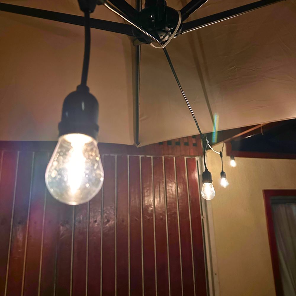 Cadena de Luz Cálida con Ampolletas Intercambiables - 10 m IP65-Dreamy Home