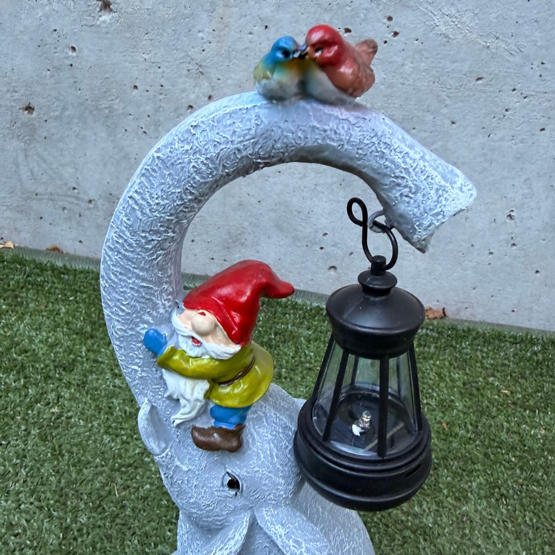Estatua de Elefante Solar - Resina / Luz Cálida / IP65 - Disponible en Dreamy Home!