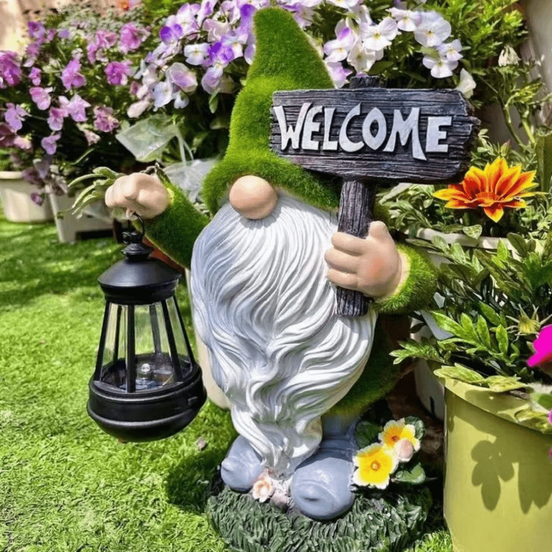 Estatua Duende Solar Welcome - Resina / Luz Cálida / IP65 - Disponible en Dreamy Home!