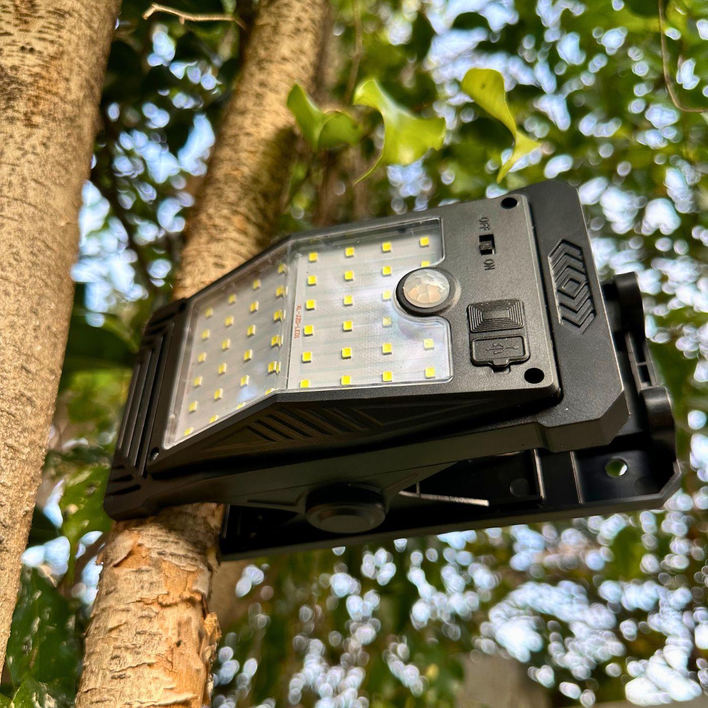Foco Solar Clip - Sensor / USB - C / Aplique sin instalación - Disponible en Dreamy Home!