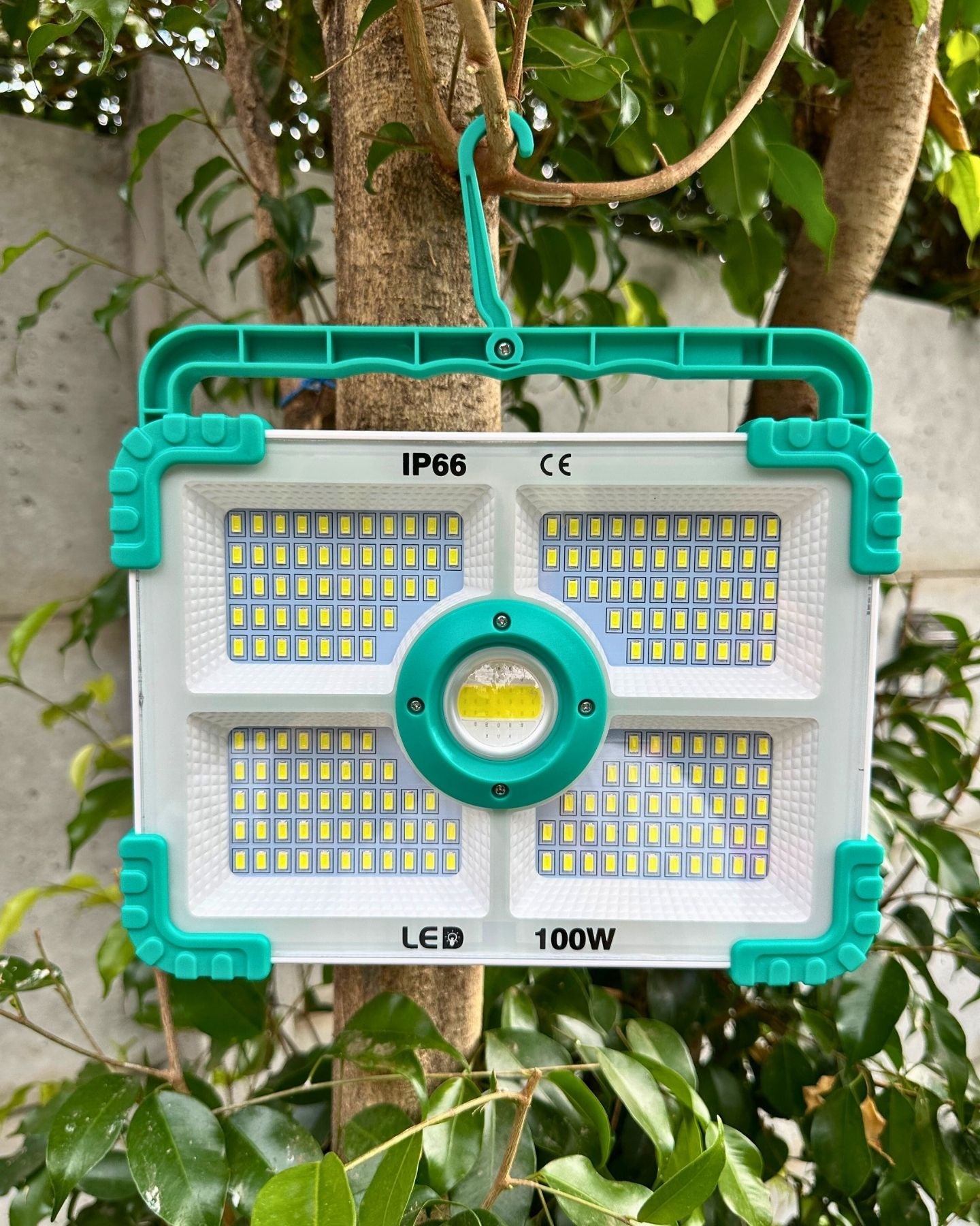 Foco Solar Lumen Pro - 100W IP66 Luz Fría - Dreamy Home
