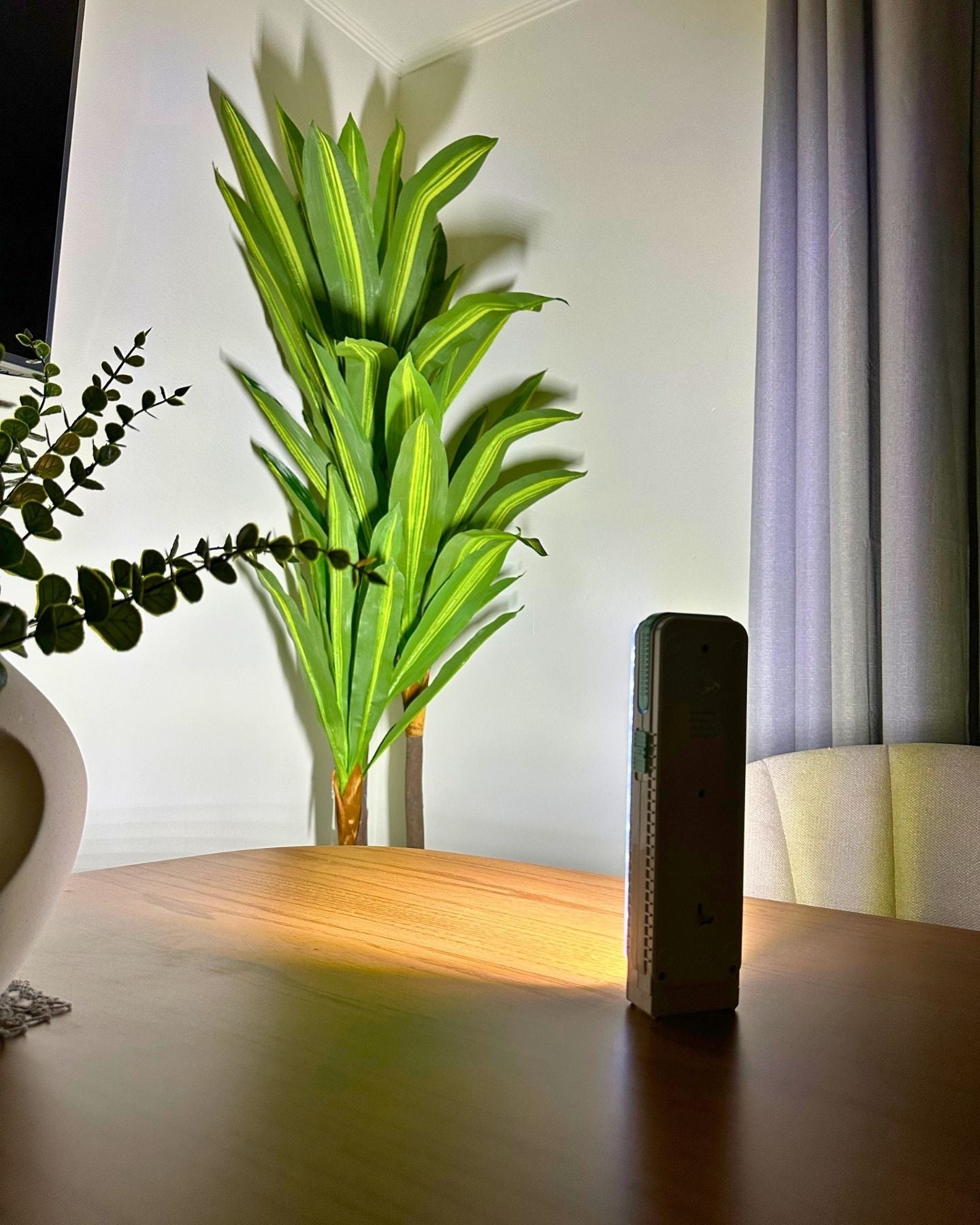 Lámpara Recargable Voltix - Eléctrica/ Luz Fría - Dreamy Home
