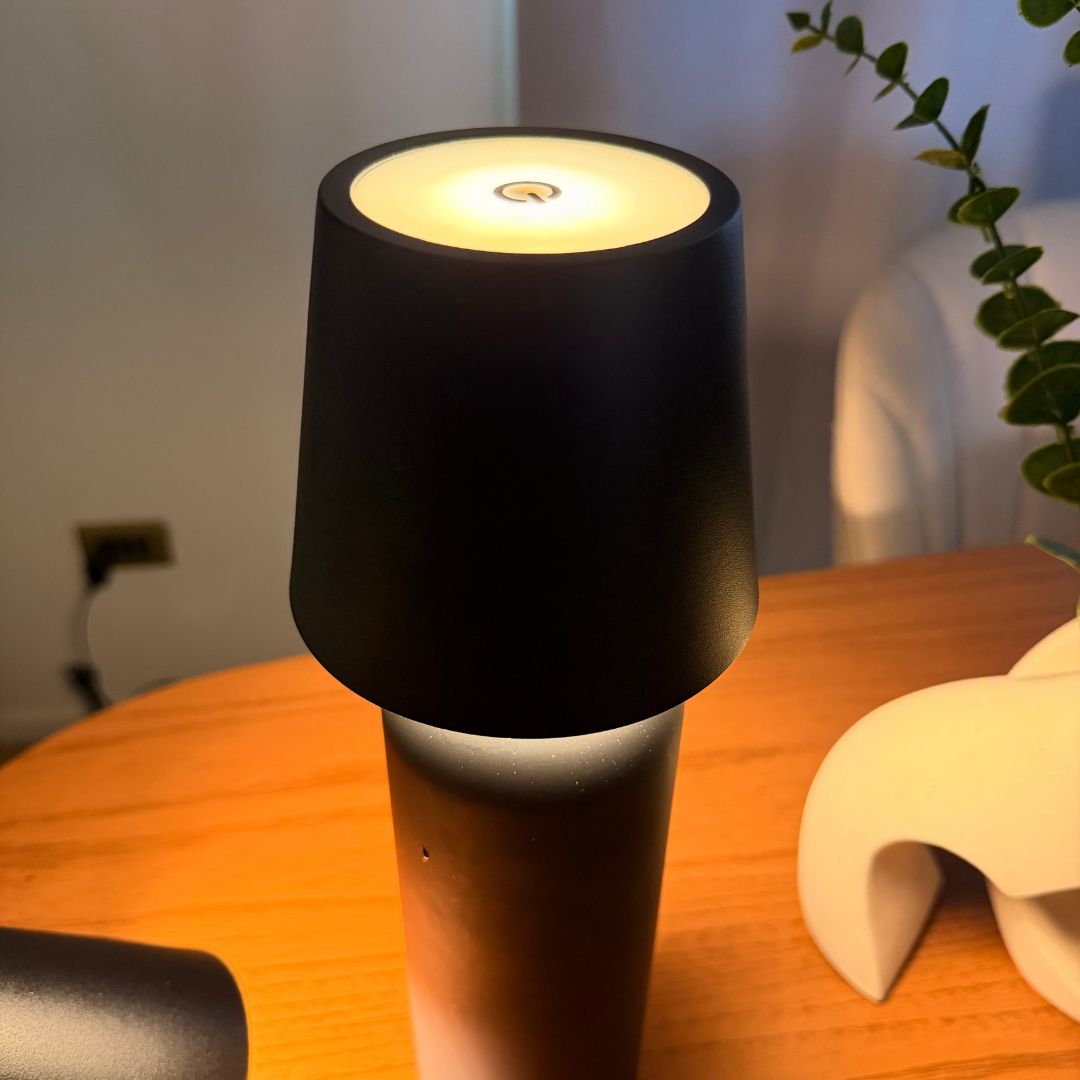 Pack 2 Lámparas Recargables para Botellas - 3 Tonos de Luz / USB C - Iluminación - Disponible en Dreamy Home!