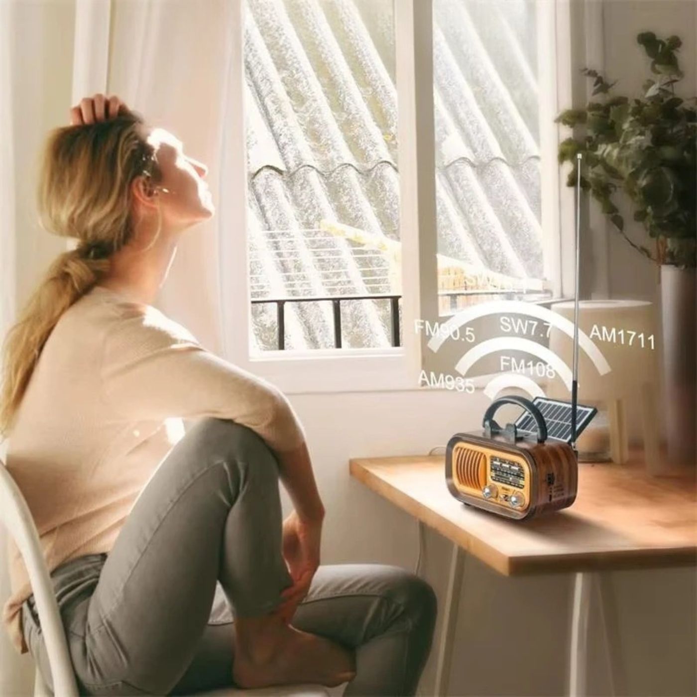 Radio con Panel Solar - FM / Bluetooth / Luz / Carga USB - Luces nocturnas e iluminación ambiente - Disponible en Dreamy Home!