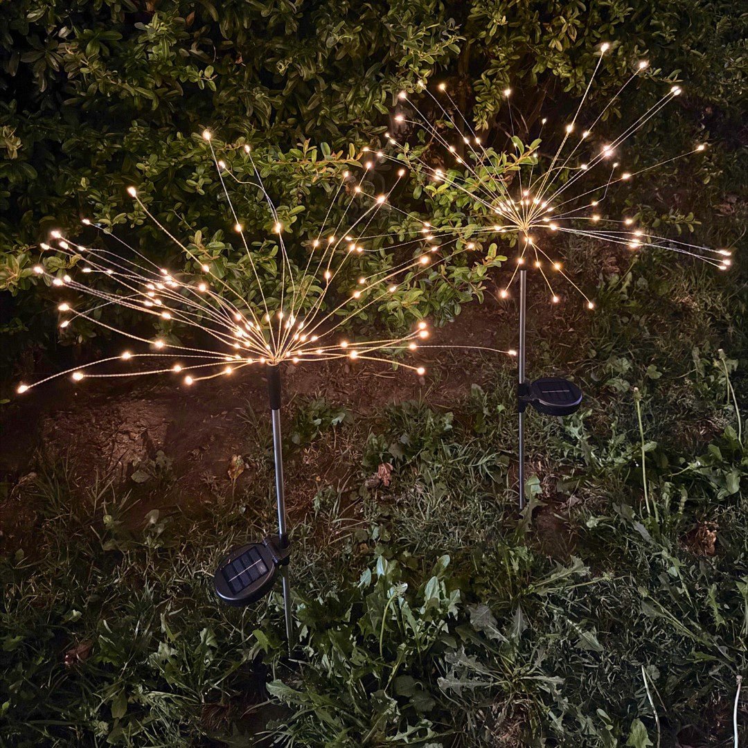 Set de 2 Estacas Firework Solar - Luz Cálida o Multicolor / IP65 / Altura 84 cm - Disponible en Dreamy Home!