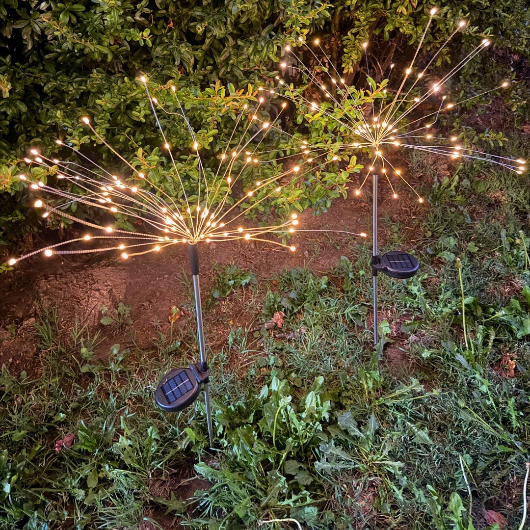 Set de 2 Estacas Firework Solar - Luz Cálida o Multicolor / IP65 / Altura 84 cm - Disponible en Dreamy Home!