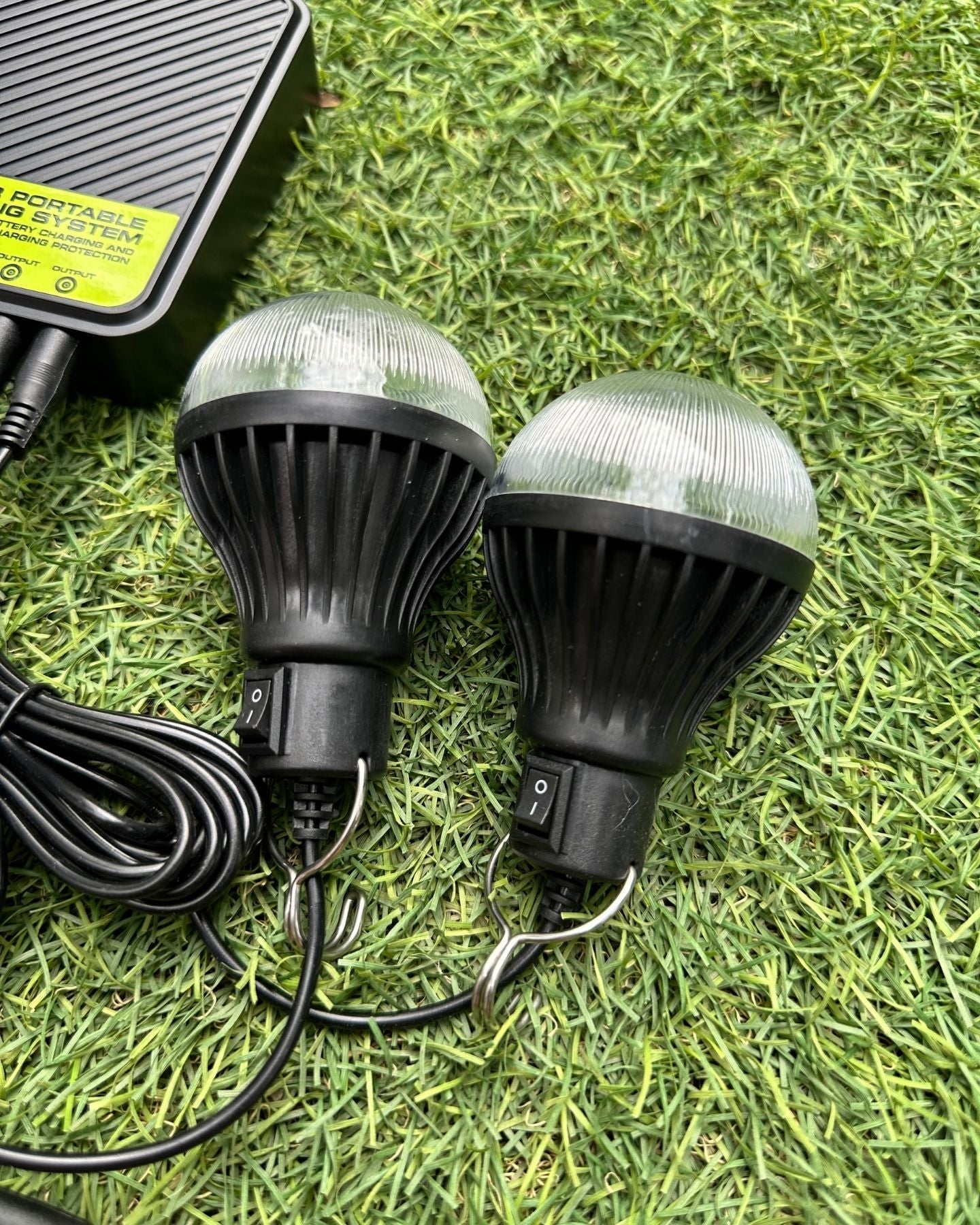 Sistema de Emergencia Solar EmergiMax - Luz Fría - Dreamy Home