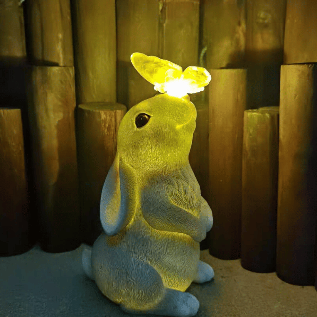Estatua de Conejo Solar - Resina / Luz Cálida / IP65 - Disponible en Dreamy Home!